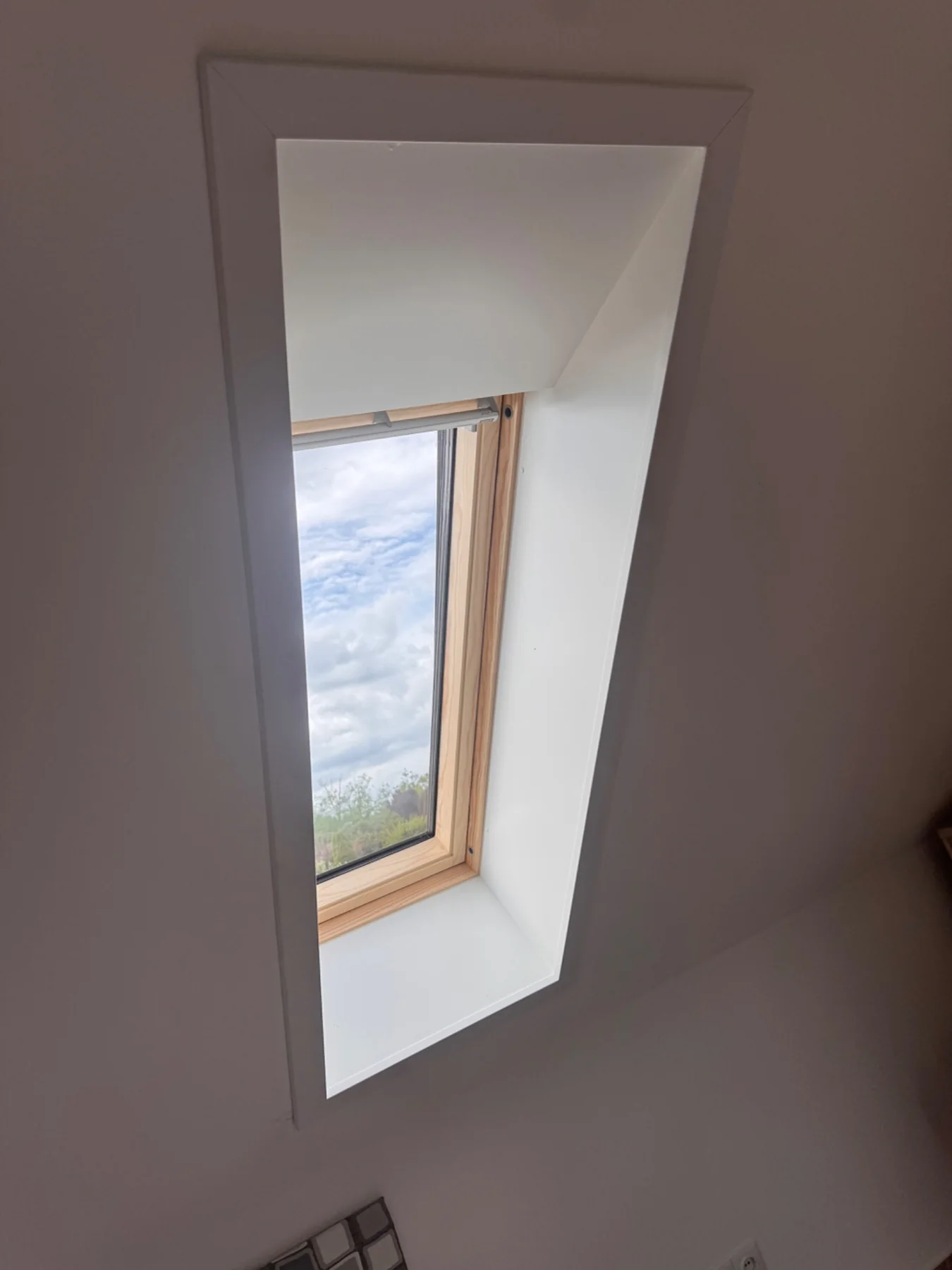 Dachfenster mit Holzrahmen